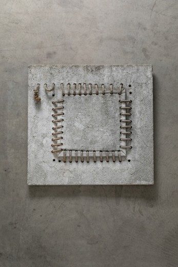 Small area, 1970, concrete, rope, 85.5 x 85.5 cm
